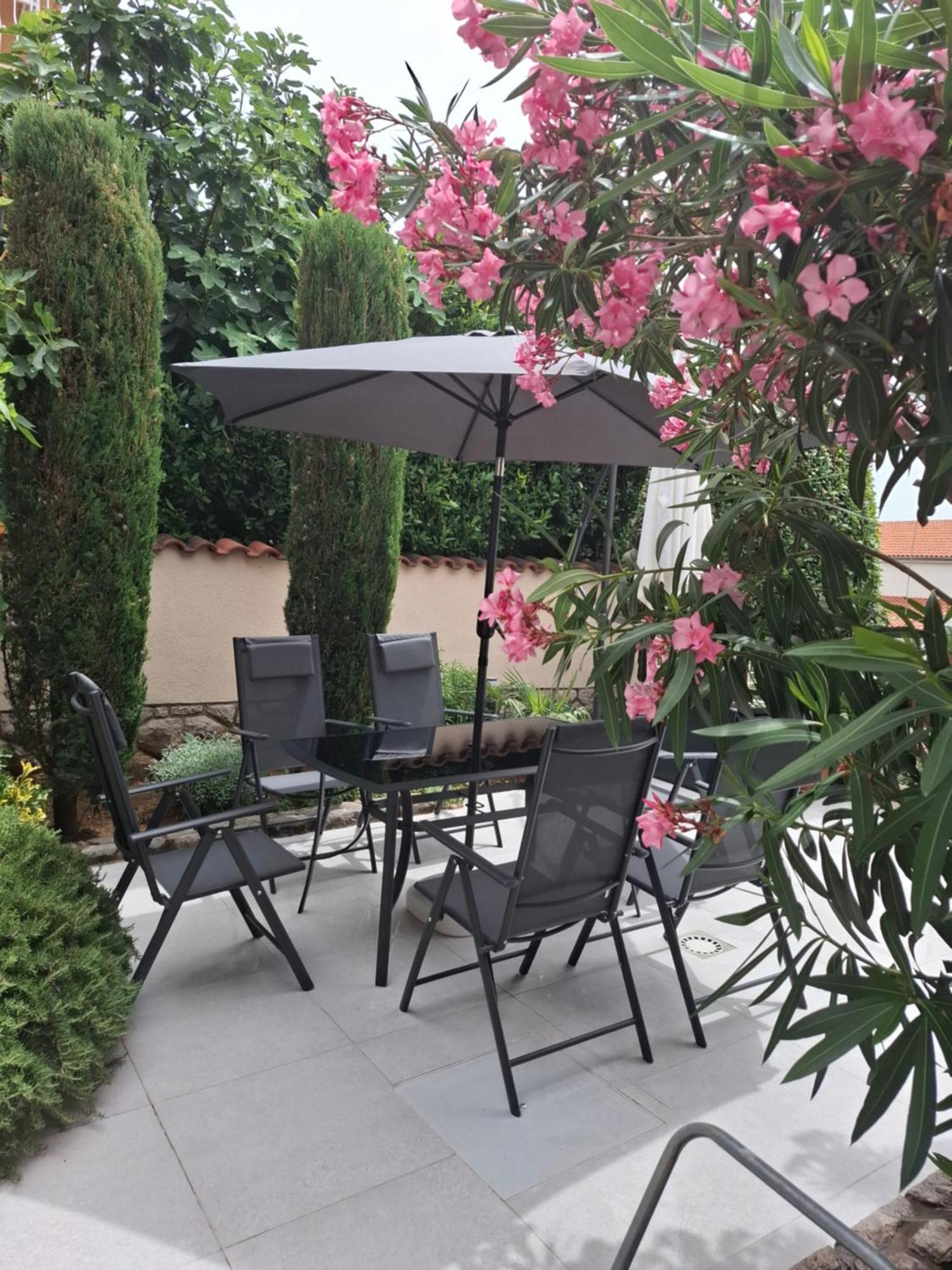 Apartments Nada Selce Exterior foto