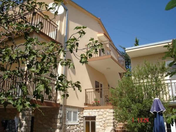 Apartments Nada Selce Exterior foto