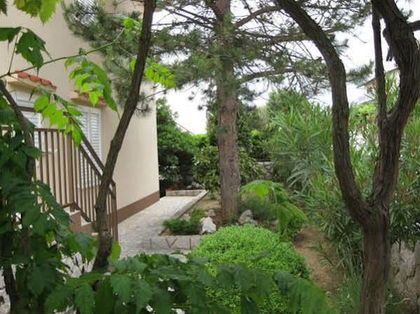 Apartments Nada Selce Exterior foto